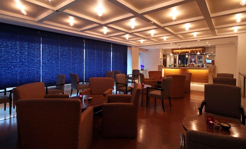 Radisson Jaipur City Center Exterior photo The lounge at the airport