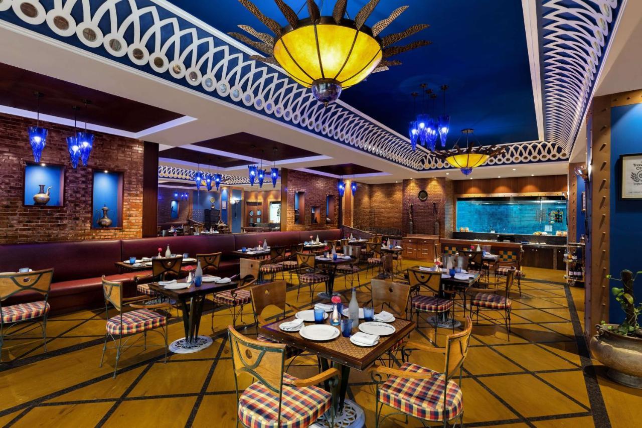 Radisson Jaipur City Center Exterior photo The interior of the restaurant