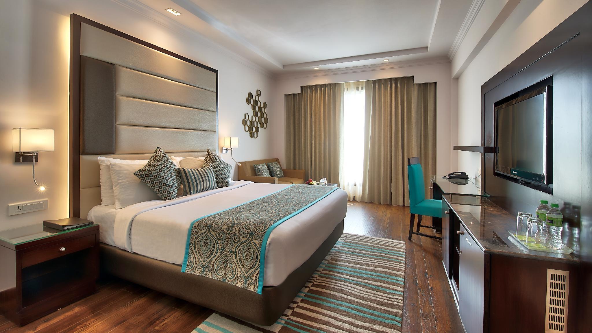 Radisson Jaipur City Center Exterior photo Deluxe Room