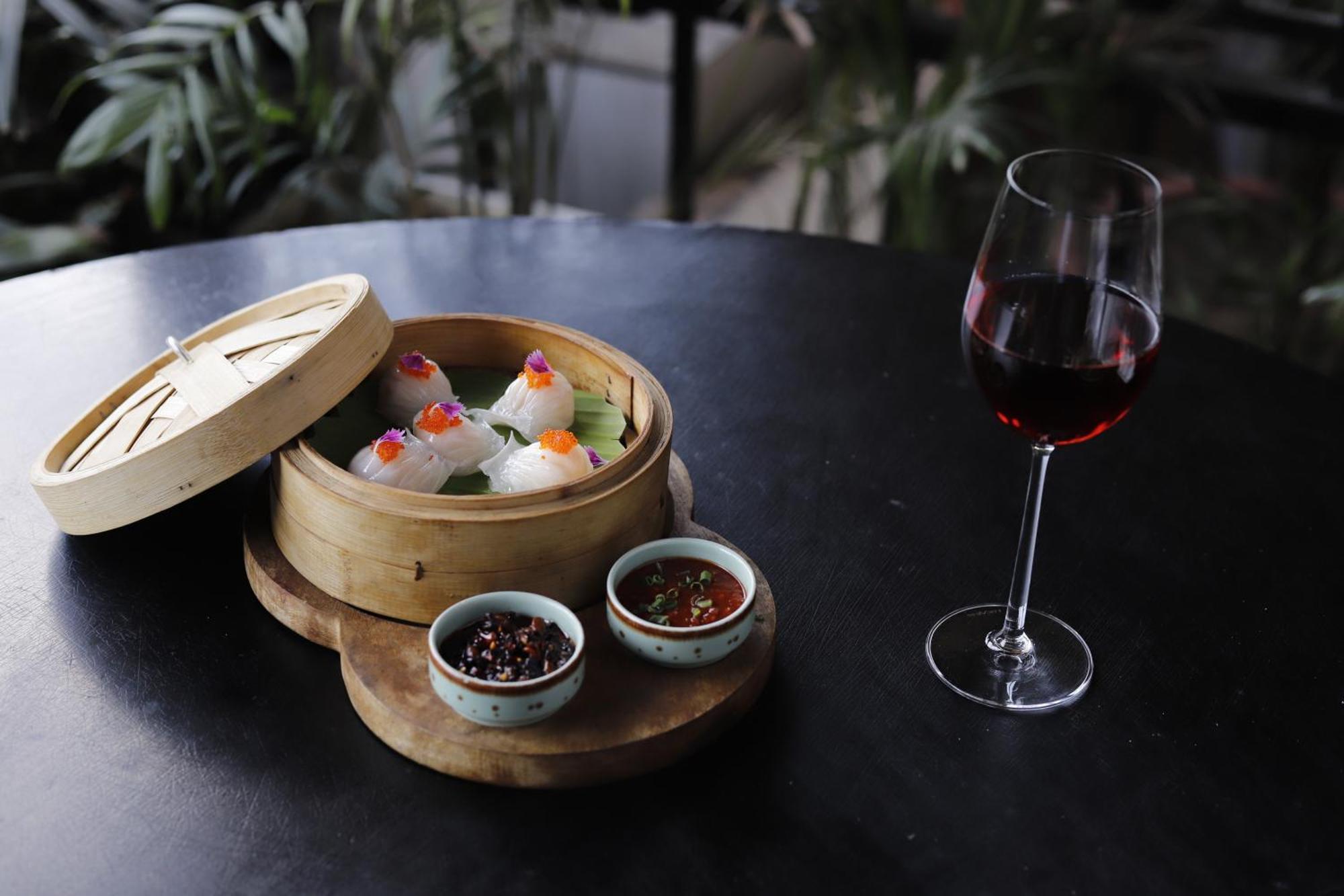 Radisson Jaipur City Center Exterior photo Dim sum and wine